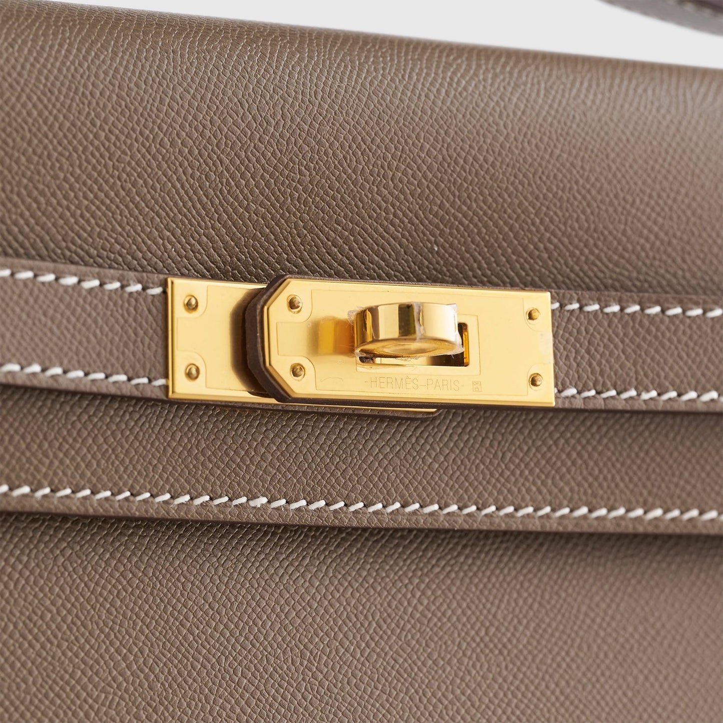 Hermès Kelly Elan 27 Veau Madame Etoupe Gold Hardware