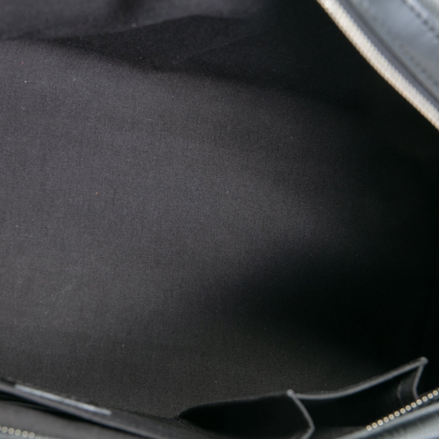 LOUIS VUITTON Epi Montaigne GM - Black