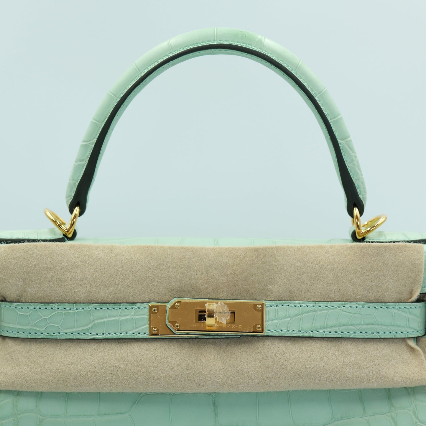Hermes Kelly 28 Retourne Vert d'Eau Matte Alligator with Gold Hardware
