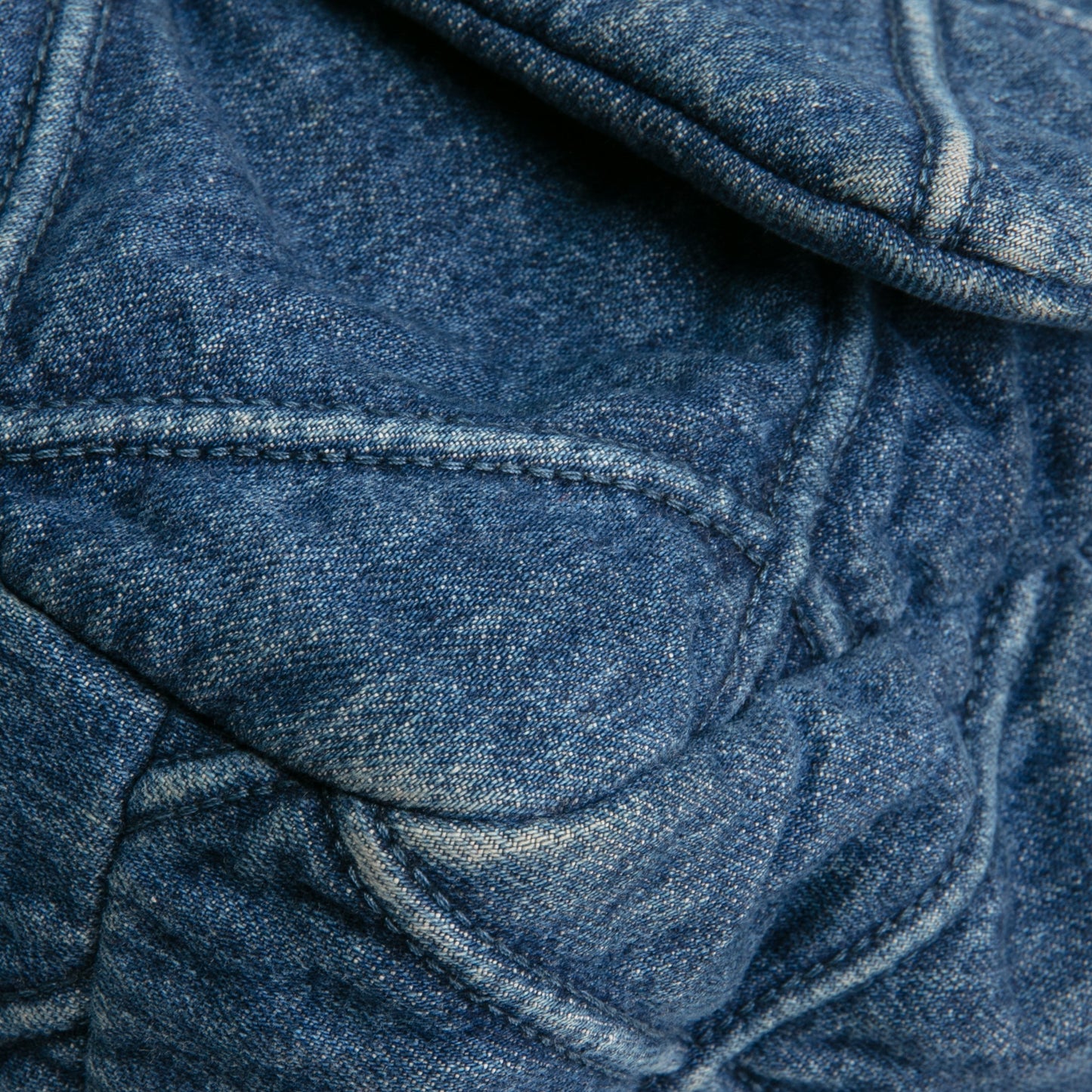 CHANEL 19 Denim Maxi Flap - Blue Jean