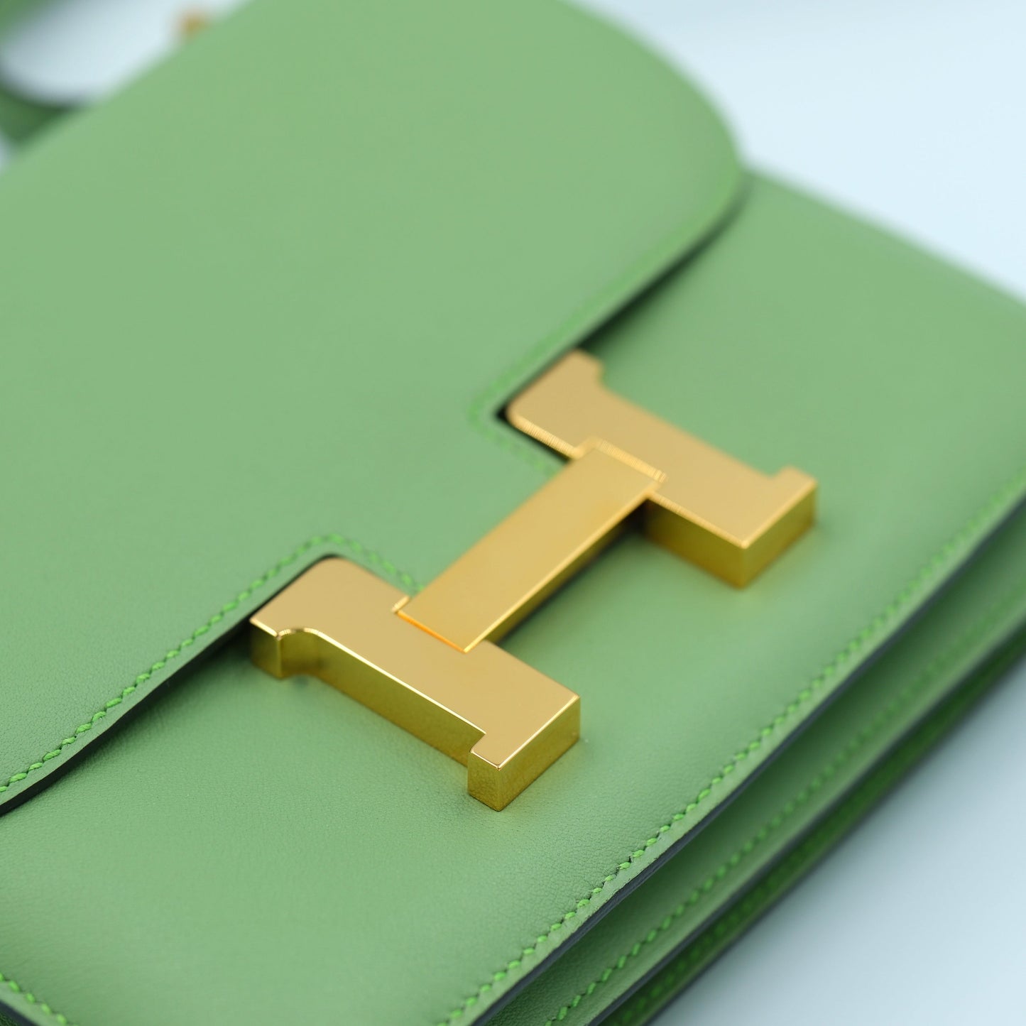 Hermes Constance 18 Mini III Mirror Vert Criquet Swift with Gold Hardware