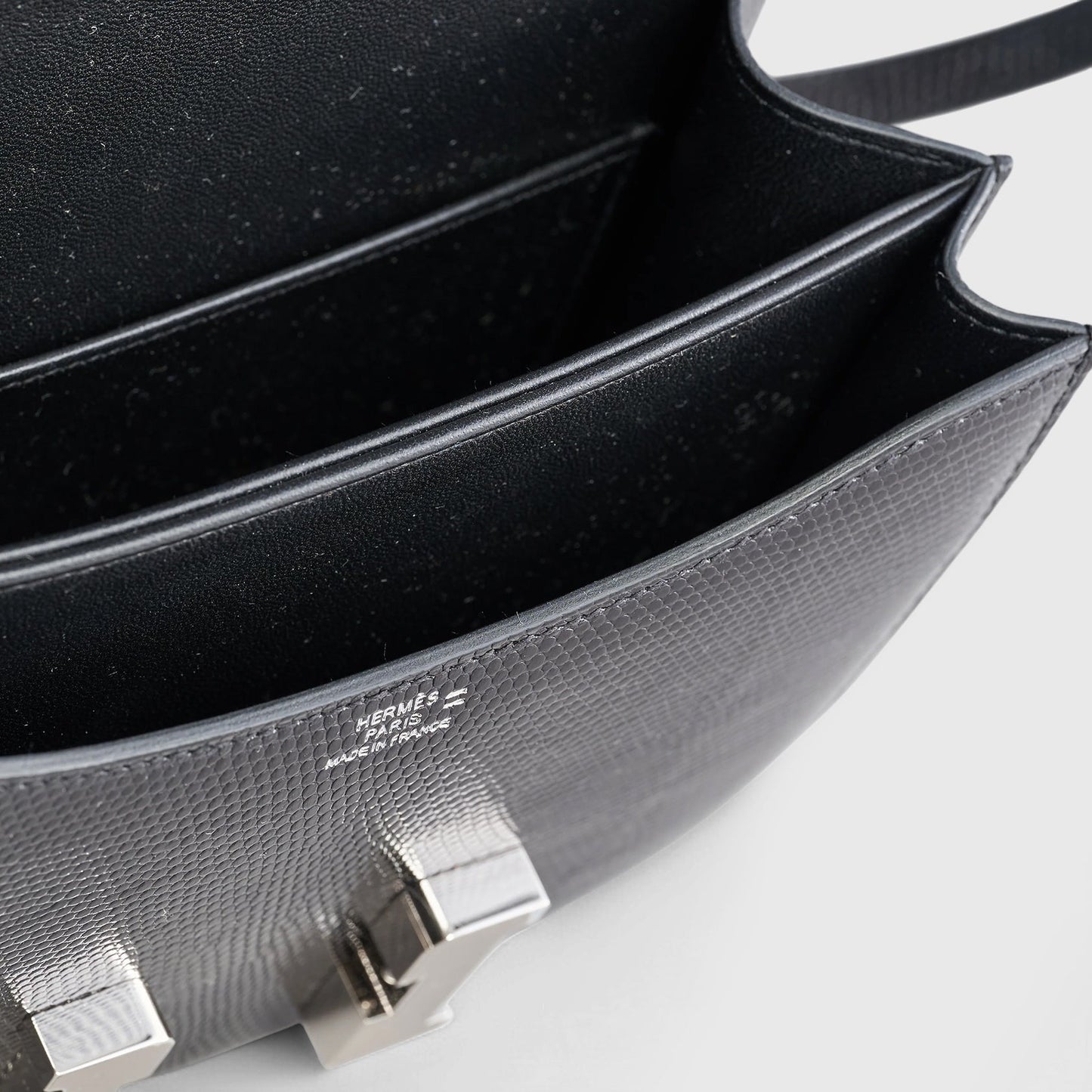 Hermès Constance 18 Lizard Black Shiny Palladium Hardware