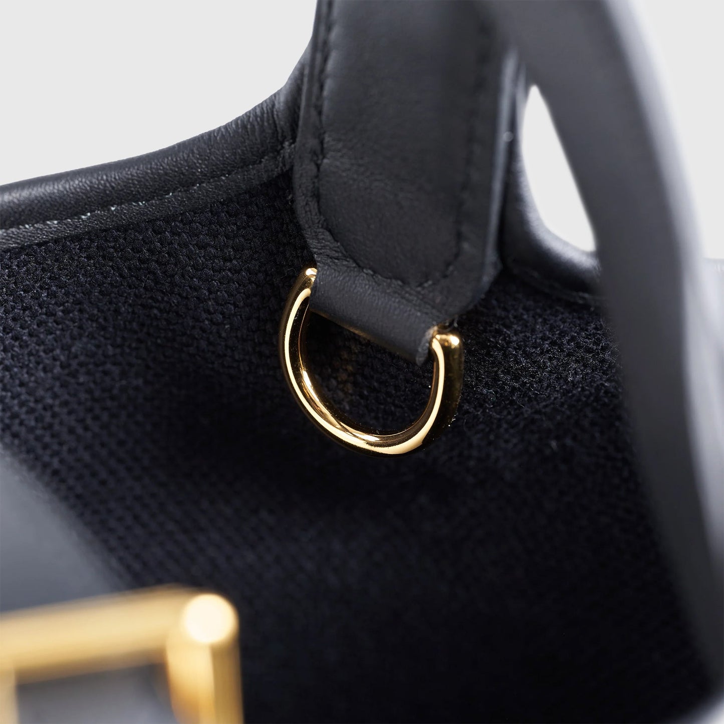 Hermès Picotin 18 Black Cargo Gold Hardware
