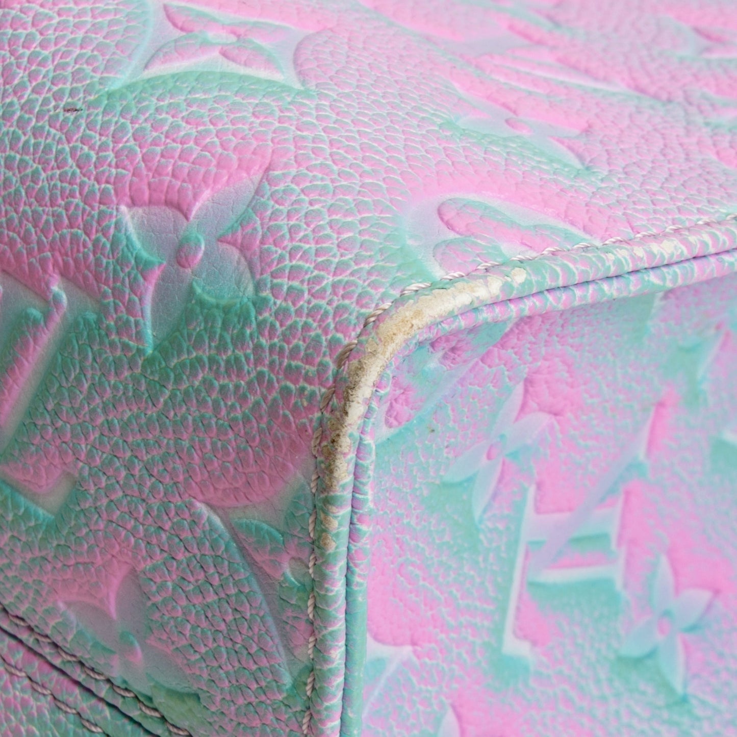 LOUIS VUITTON Onthego Stardust PM - Blue