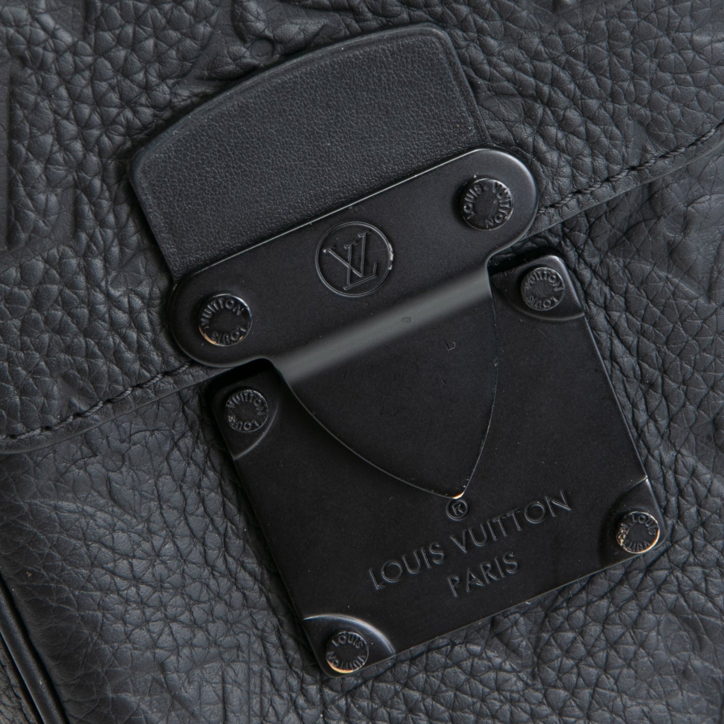 LOUIS VUITTON S-Lock Vertical Wearable Wallet - Black