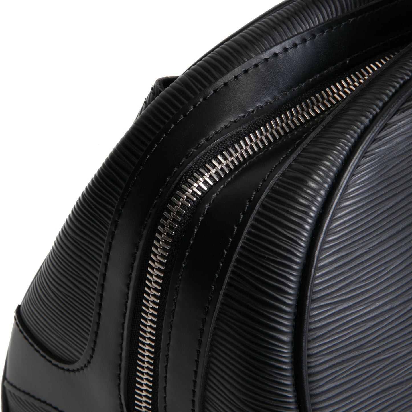 LOUIS VUITTON Epi Montaigne GM - Black