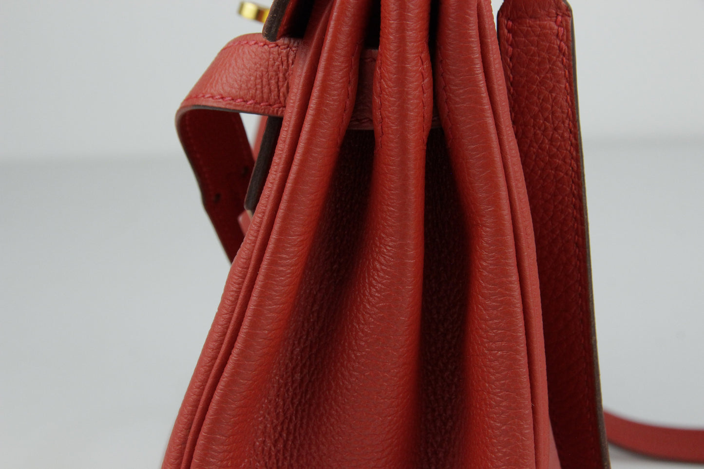 Hermes Kelly 28 Rouge Casaque Togo with Gold Hardware