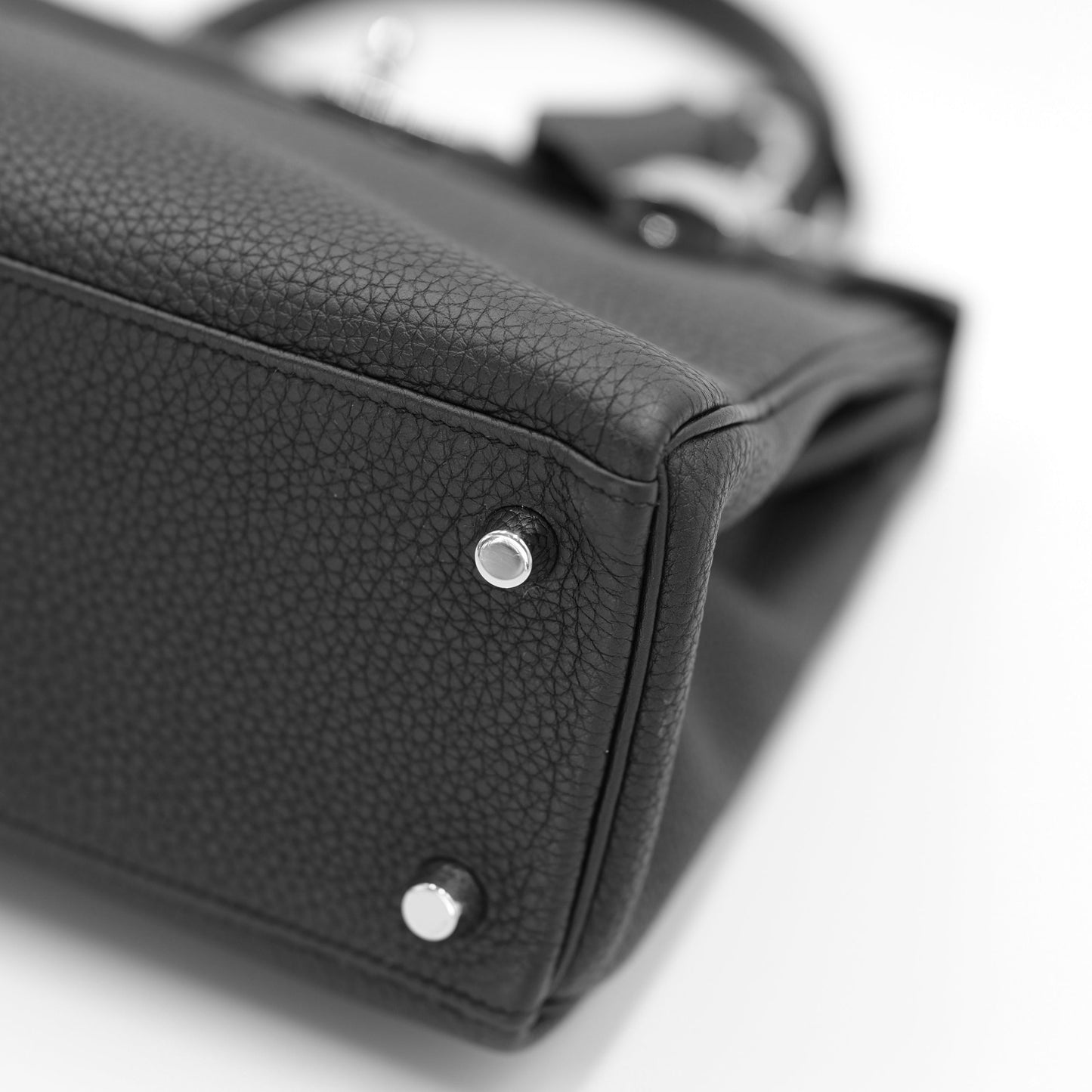 Hermes Kelly 25 Retourne Noir Togo Leather with Palladium Hardware