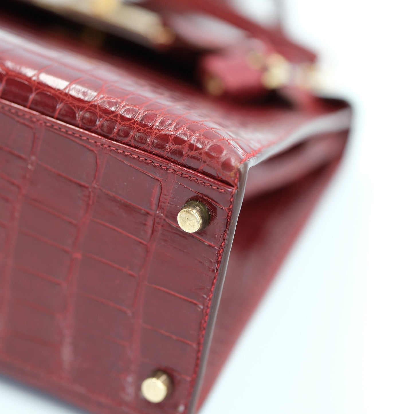 Hermes Kelly 28 Sellier Burgundy Shiny Alligator with Gold Hardware